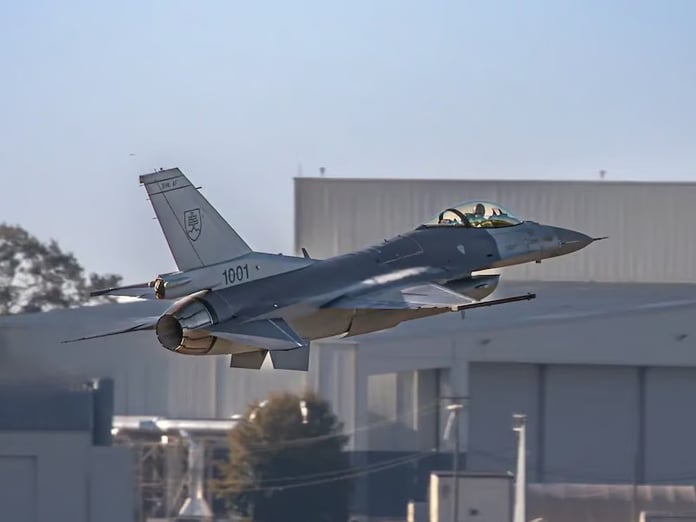Lockheed Martin, Bulgaristan ve Slovakya için ilk F-16 Block 70 uçaklarının üretimini tamamladı