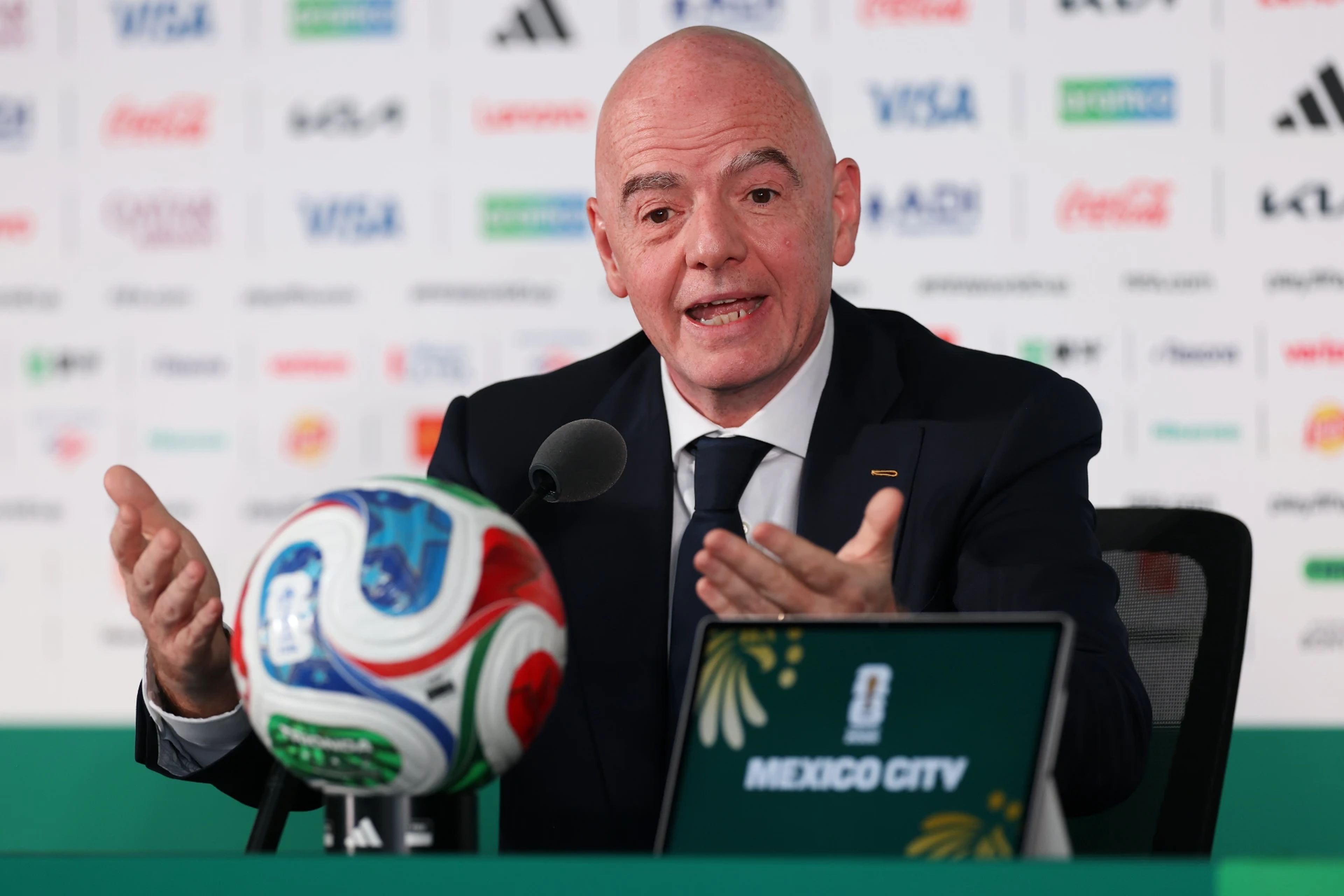 FIFA'nın yüksek gelir modeli ve savunması