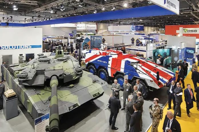 İngiltere, İsrailli yetkililere Londra’daki silah fuarına katılım yasağı getirdi