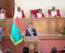 Madagaskar'da darbe lideri göreve başladı: Ülkede derin değişim sözü