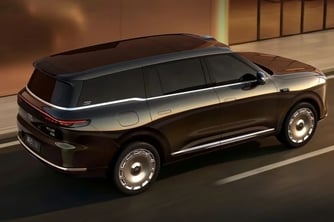 Yengeç Gibi Giden İlk Seri Üretim SUV