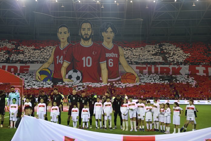 Kocaelispor taraftarından birlik ve beraberlik mesajı