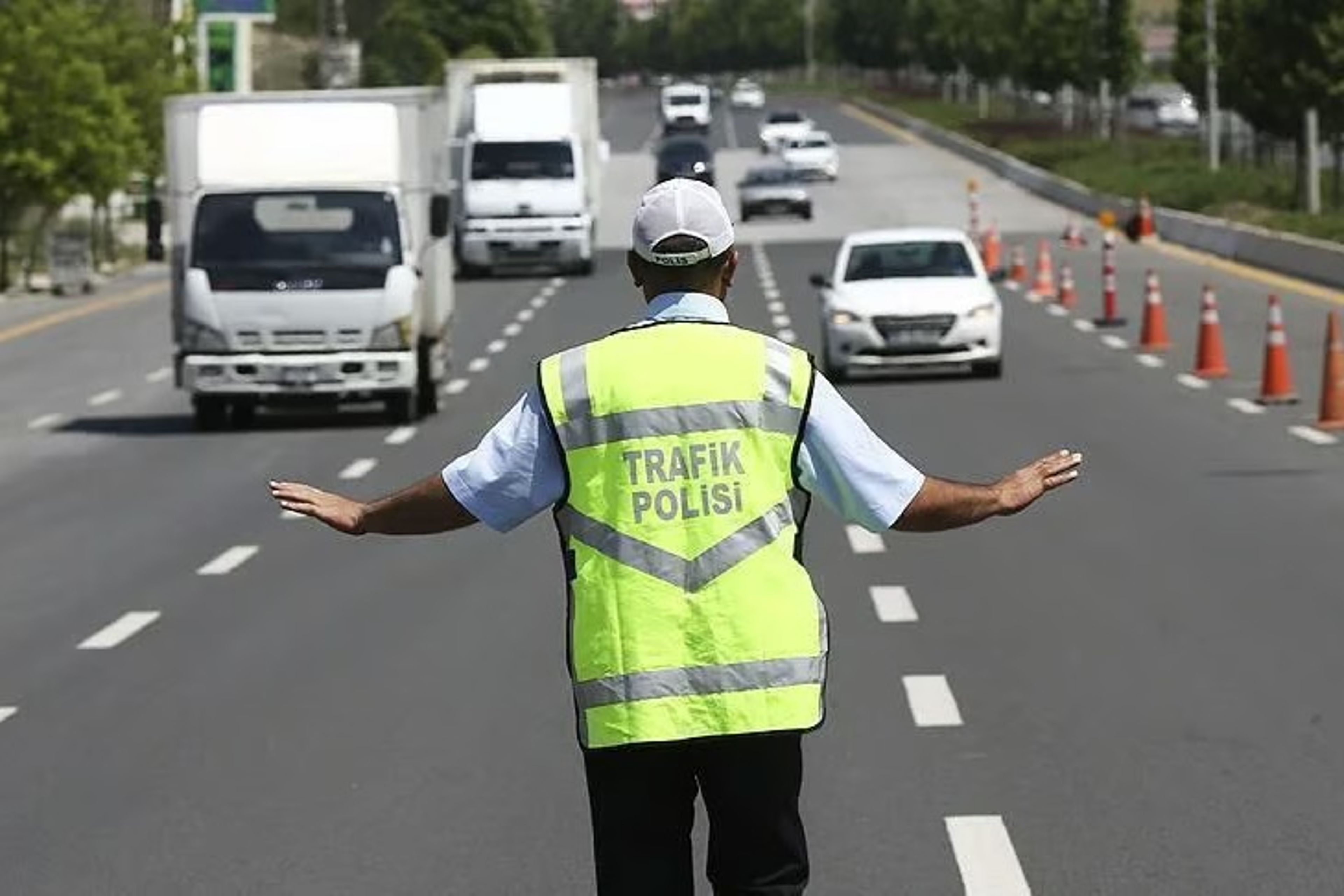 İstanbullular dikkat! Bugün bazı yollar kapatılıyor: İşte trafiğe kapatılacak yollar ve alternatif güzergahlar...