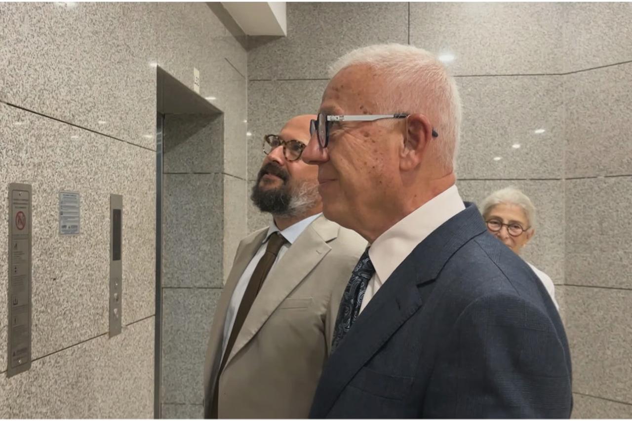 Hakkında soruşturma başlatılmıştı: Ertuğrul Özkök, ifade vermek için adliyede!