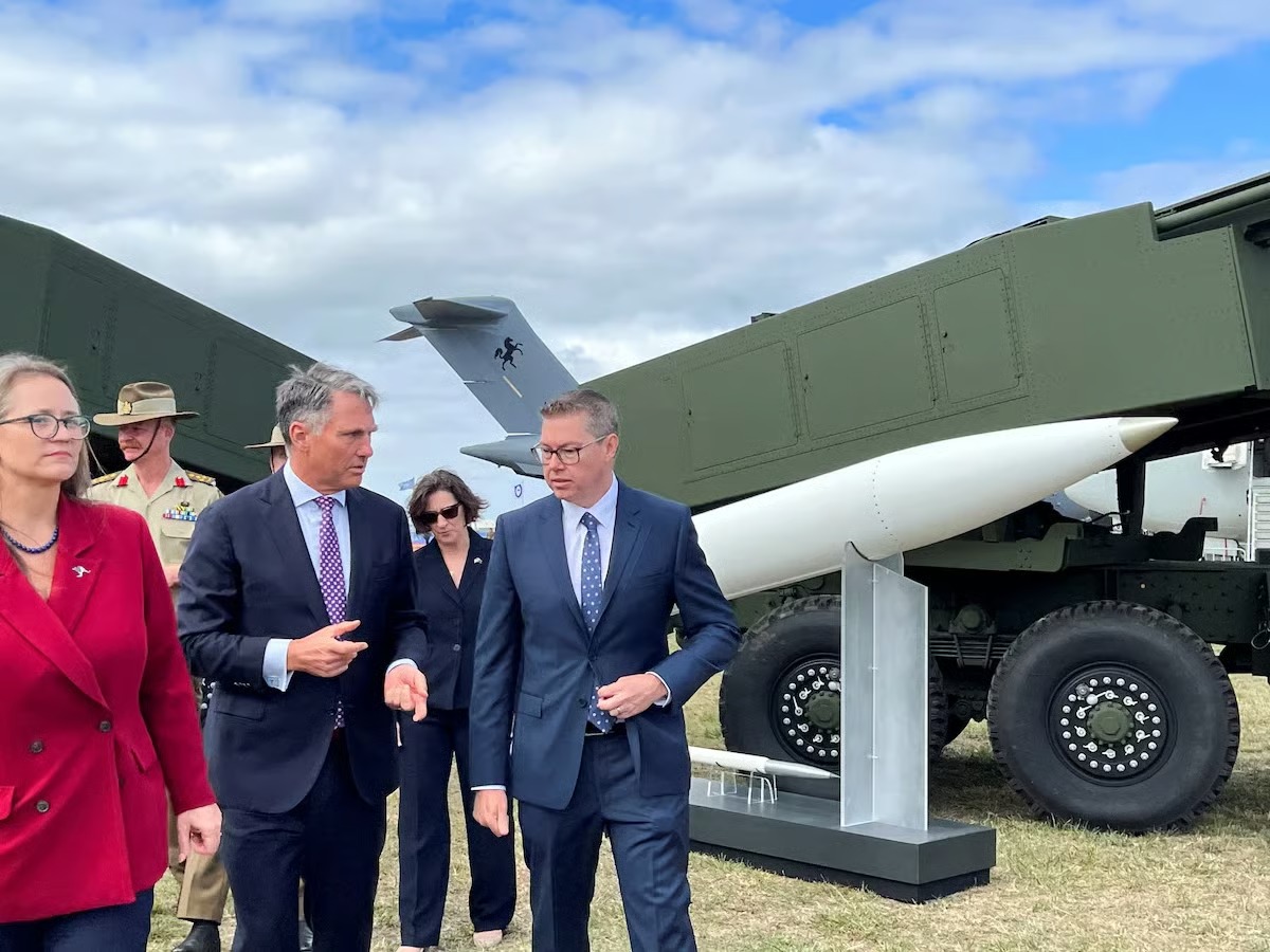 Australia Buys US Missiles in $1.3B Defence Deal        Chat