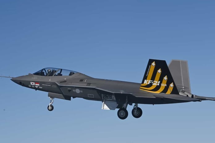 Hindistan, Güney Kore'nin KF-21 savaş uçağıyla ilgileniyor