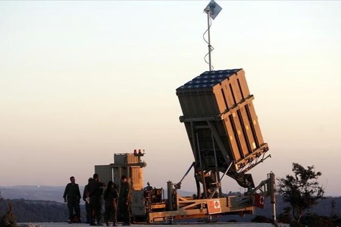 İran'dan bir gecede atılan balistik füzelerin İsrail'e maliyetinin 287 milyon dolar olduğu bildirildi