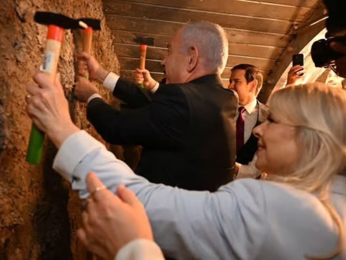 İsrail'in arkeoloji kazıları Filistin tarihini yok ediyor