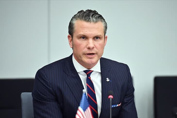 Pentagon Şefi Hegseth'in şifreleri sızdırıldı