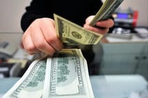 Sahte dolar krizi yeniden alevlendi: ATM ve döviz büroları 50 doları kabul etmiyor