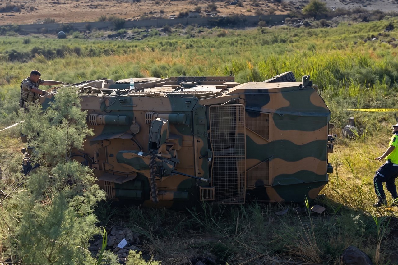 Iğdır'dan acı haber! Askeri araç devrildi, bir asker şehit oldu