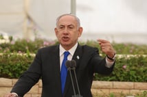 Netanyahu itiraf etti: Gazze'de binlerce Filistinliyi çıplak görüntüleyerek gözaltına aldık