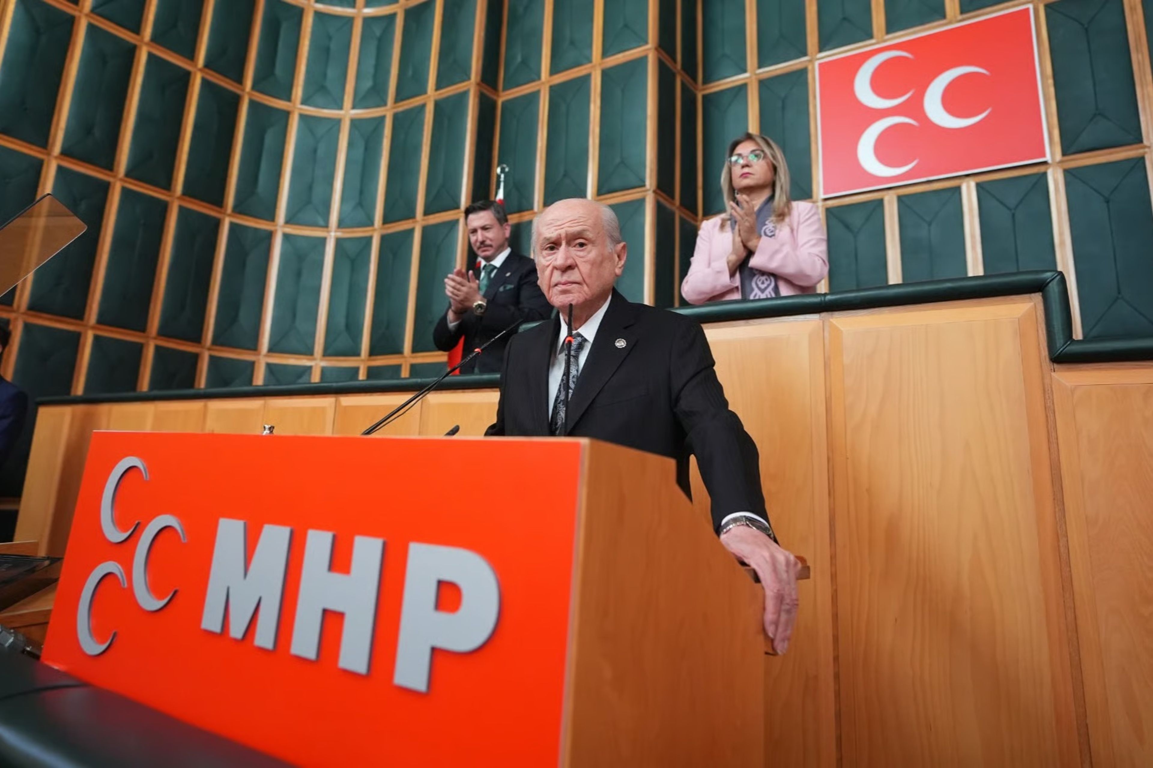 Barzani'nin ofisinden Bahçeli'ye yanıt: "Koyun postuna bürünmüş bozkurt"