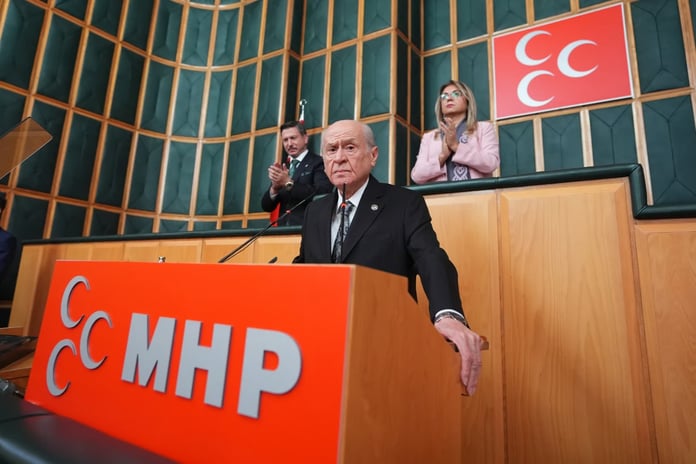 Barzani'nin ofisinden Bahçeli'ye yanıt: "Koyun postuna bürünmüş bozkurt"