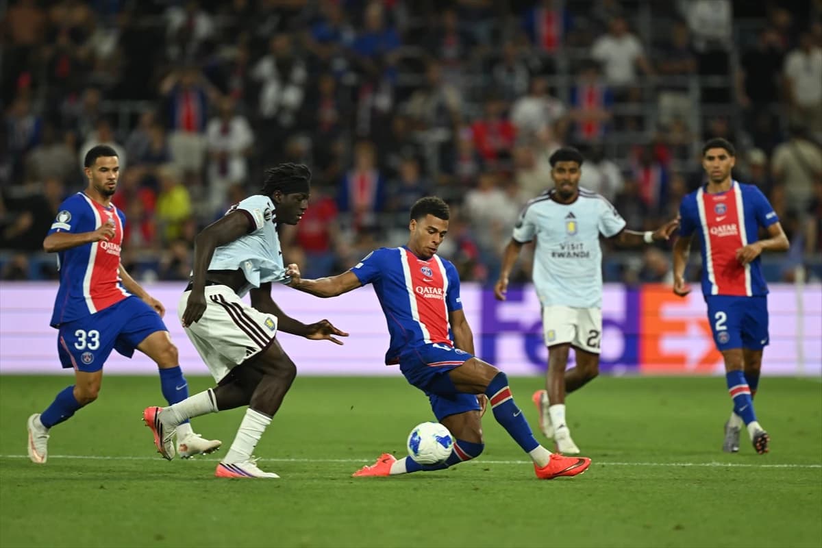 UEFA Süper Kupa'da şampiyon belli oldu! Tarihi gecede rekorlar üst üste geldi