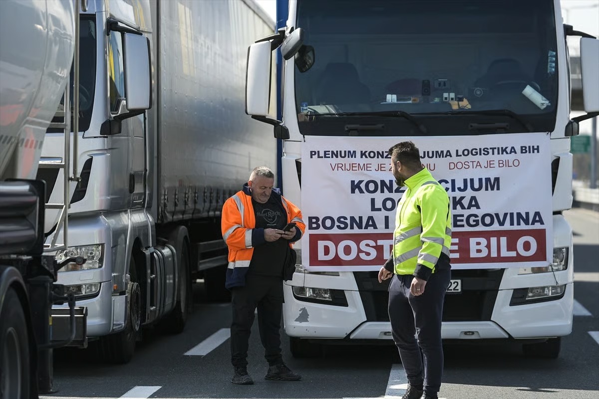 Bosna’da kontak kapatma eylemi