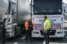 Bosna Hersek’te kamyon sürücüleri AB geçiş kurallarını protesto etti