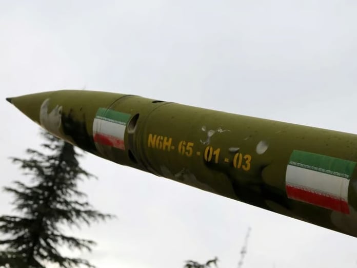 İran füze gücünü saklı tutuyor