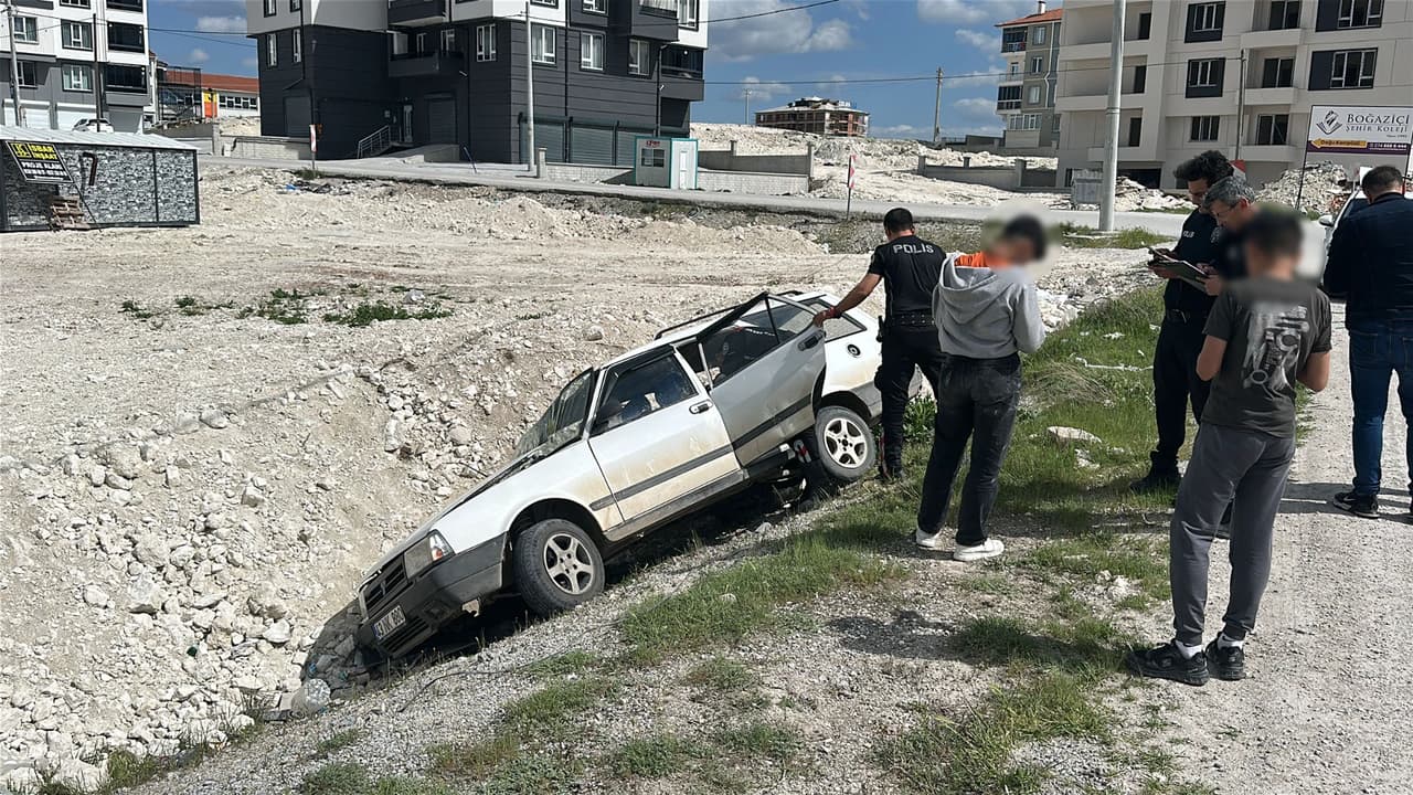 Kütahya'da polisten kaçan ehliyetsiz gence 282 bin lira ceza