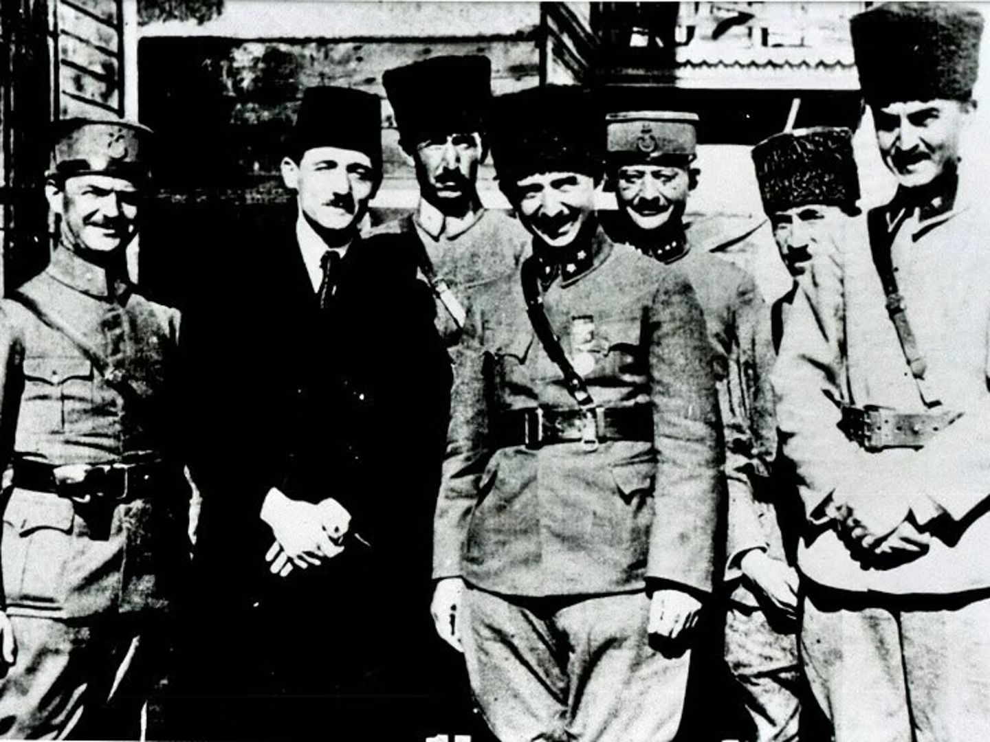 Tarihte bugün: Mudanya Mütarekesi imzalandı