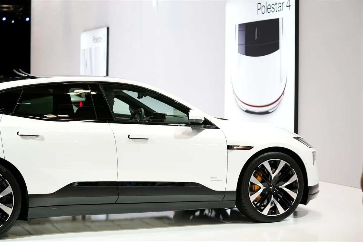 Kanada otomobil fuarı 1.275 beygirlik asfalt canavarı McLaren W1'e ev sahipliği yapacak