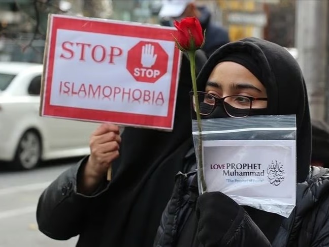 Belçika’nın Gent kentinde başörtüsü yasağı yargıya taşındı