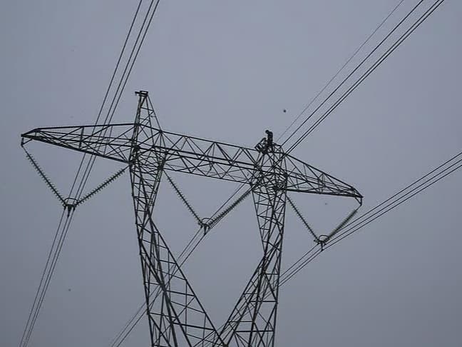Fransa'nın güneyinde elektrikler gitti