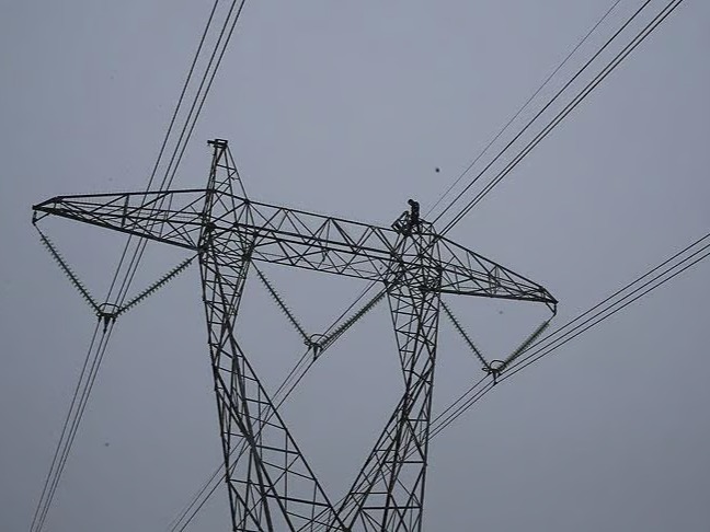 Fransa'nın güneyinde elektrik kesintileri yaşandı