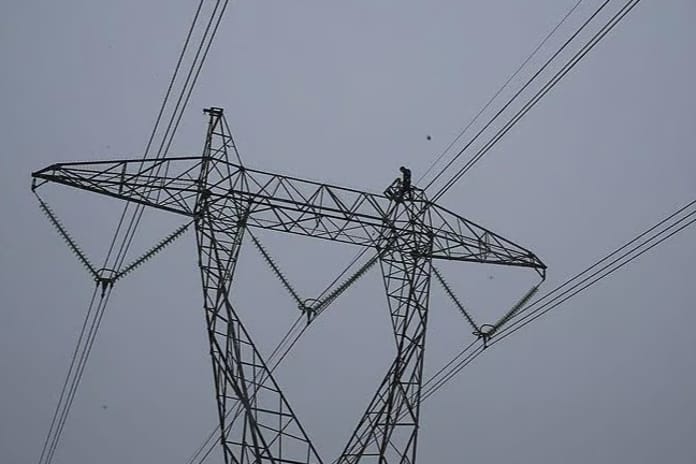 Fransa'nın güneyinde elektrik kesintileri yaşandı