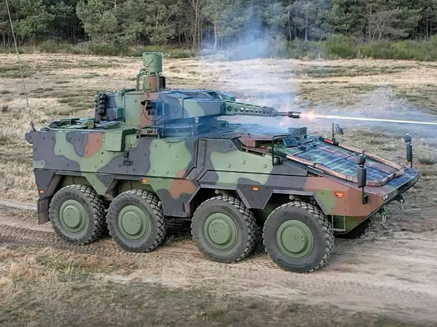 Almanya ve Hollanda, 4,5 milyar avroluk anlaşmayla 222 adet Schakal muharebe aracı sipariş etti