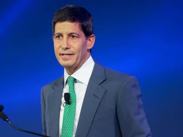 Trump Fed başkanlığı için Kevin Warsh aday gösterdi