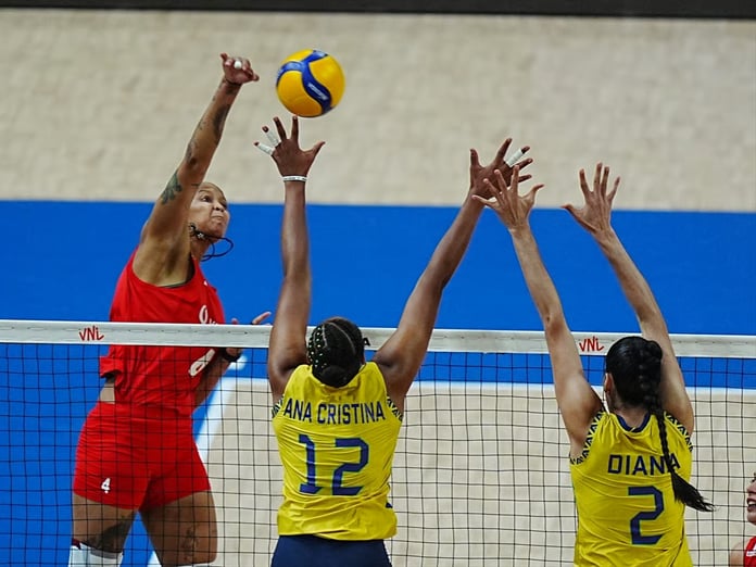 Fenerbahçe'den olay paylaşım: Milli takım yenilgisi sonrası Fenerbahçe'nin rakip oyuncu paylaşımı tartışma yarattı