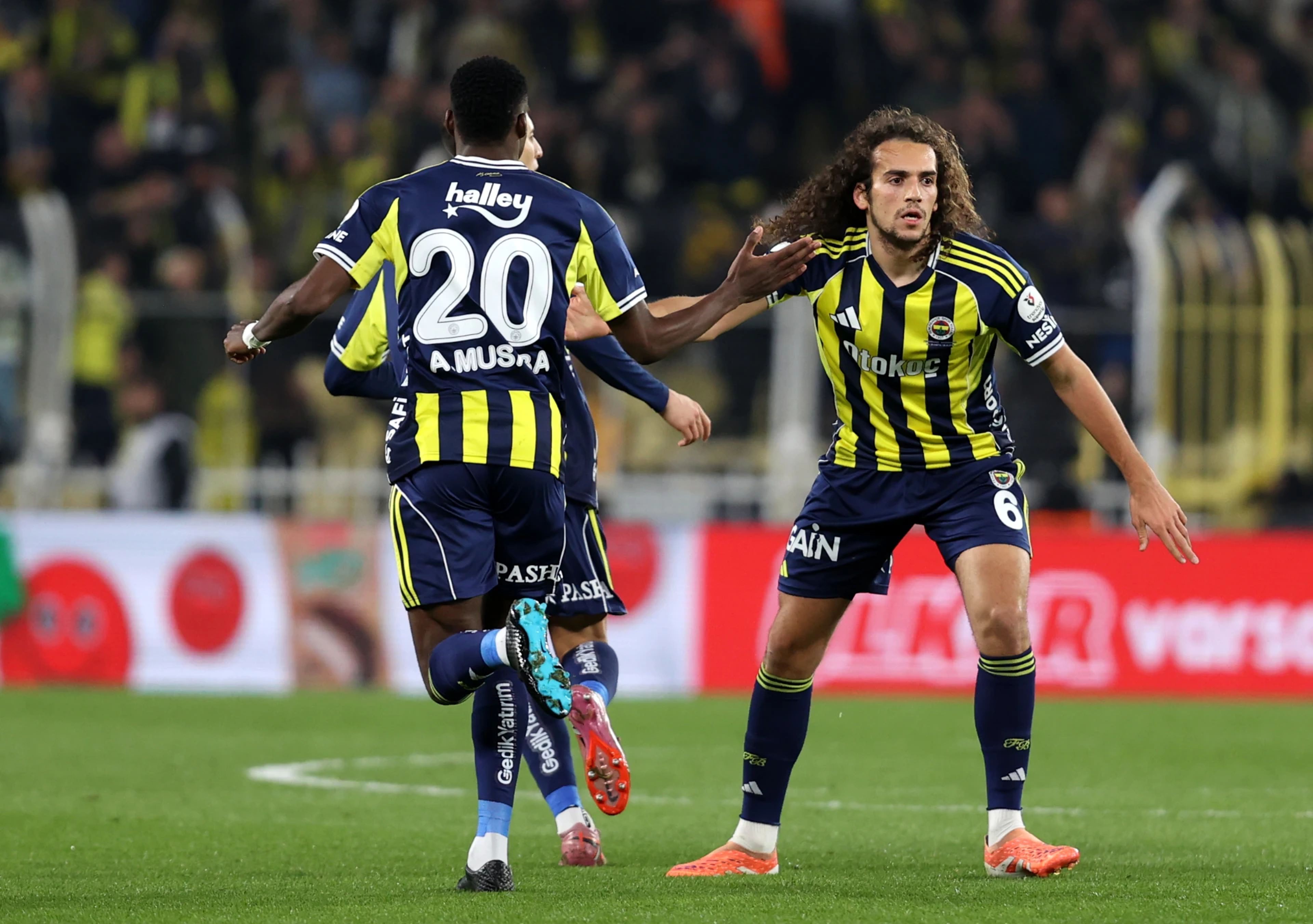 Derbi öncesi sarı kart alarmı