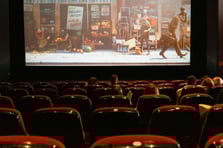 Sinema günü ile haftalık sayı 500 bini aştı