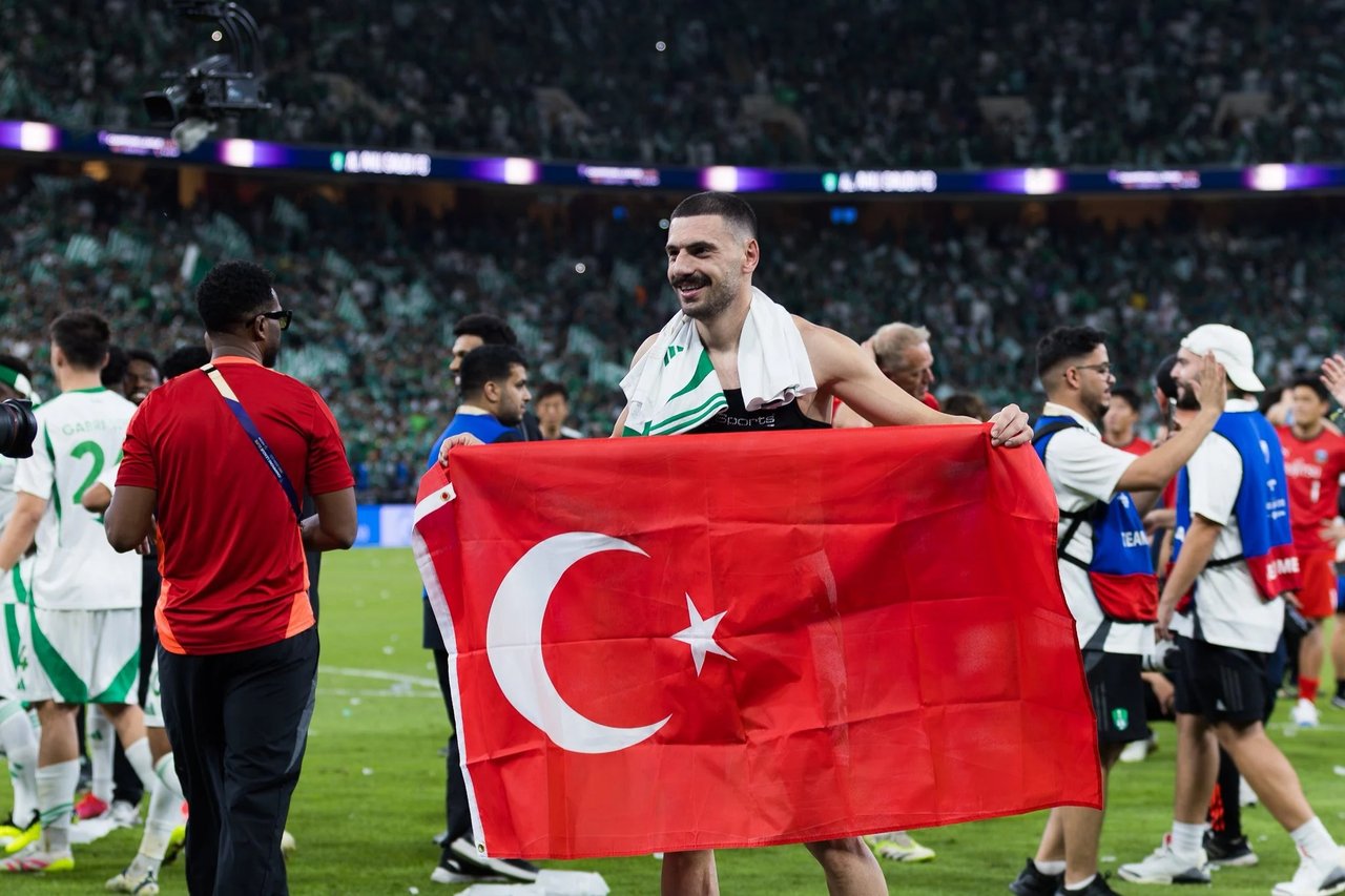 Asya Şampiyonlar Ligi'nde ilk Türk şampiyon Merih Demiral