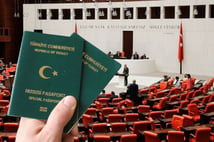 TBMM'ye sunuldu: O meslek grubuna da yeşil pasaport gelebilir