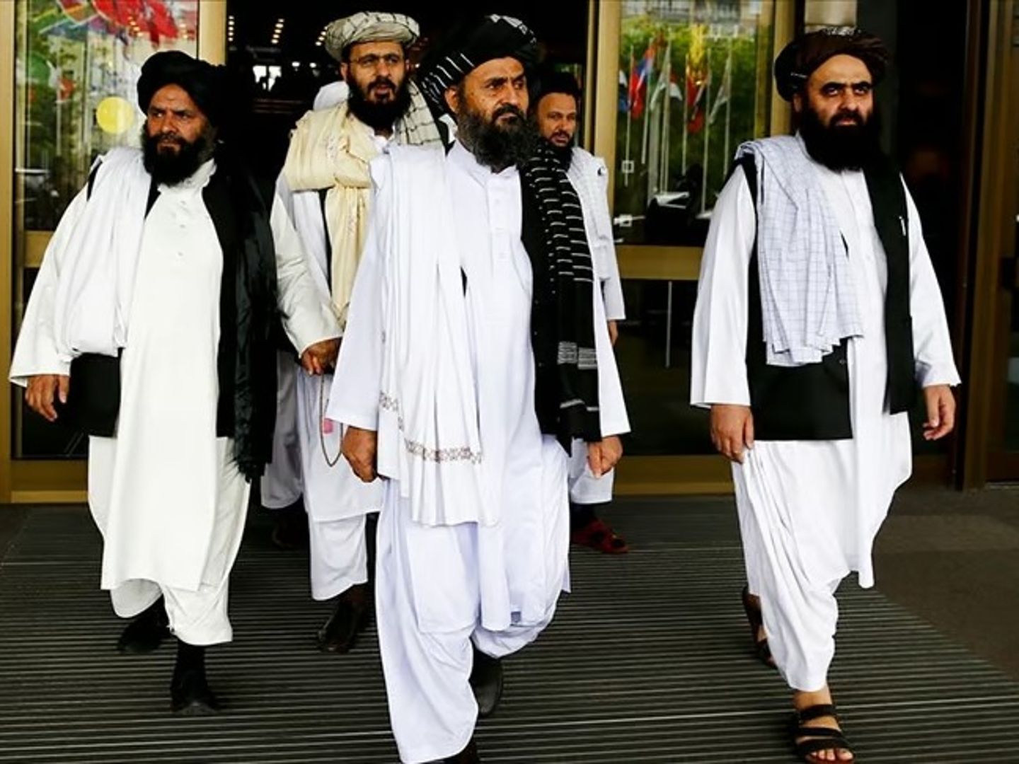 Moskova'dan kritik hamle: Rusya Taliban yönetimini resmen tanıdı