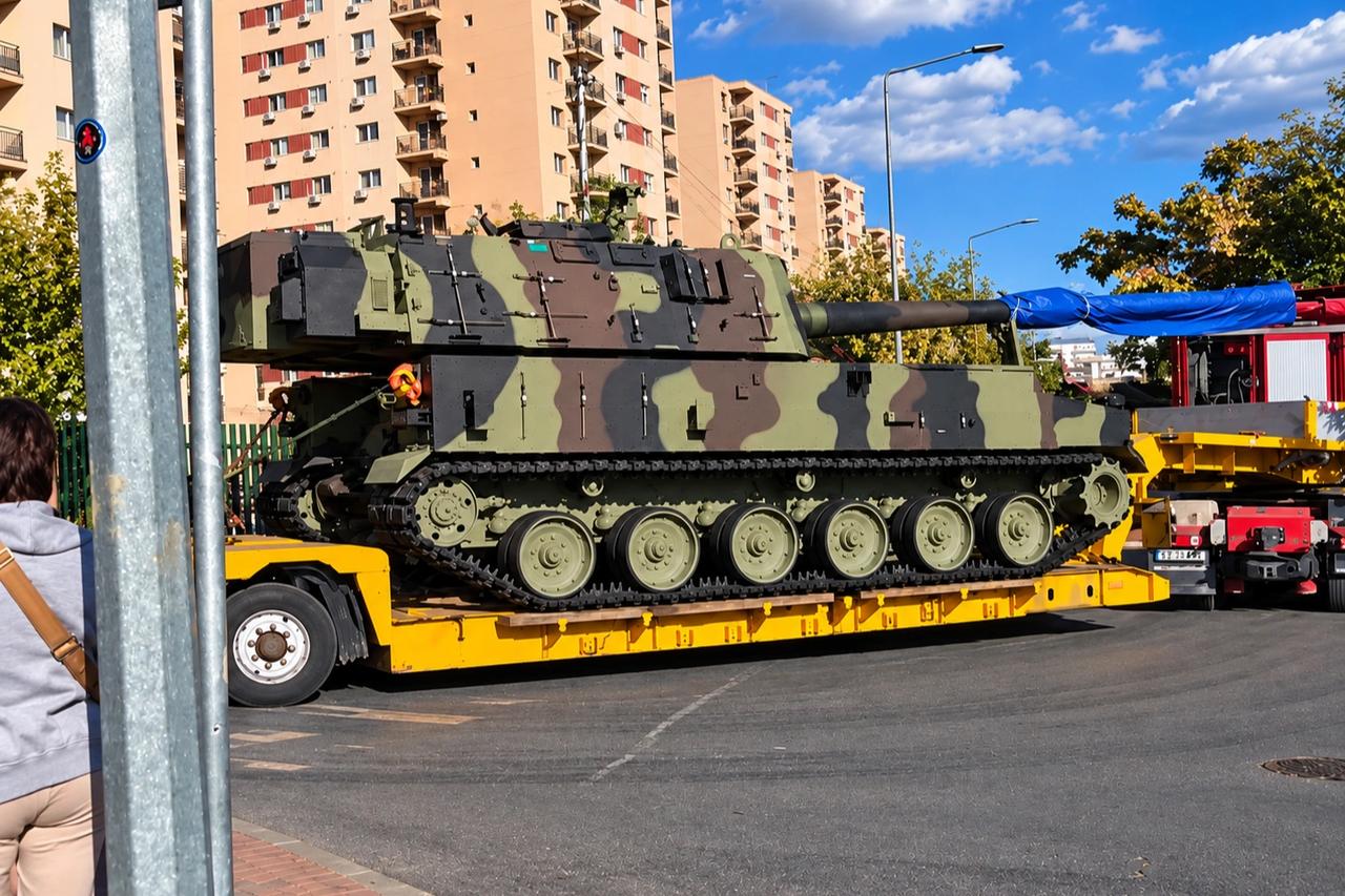 Romanya, Güney Kore yapımı ilk K9 obüslerini teslim aldı