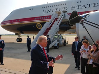 Trump Subpoenas NYT Journalists Over Air Force One Leaks