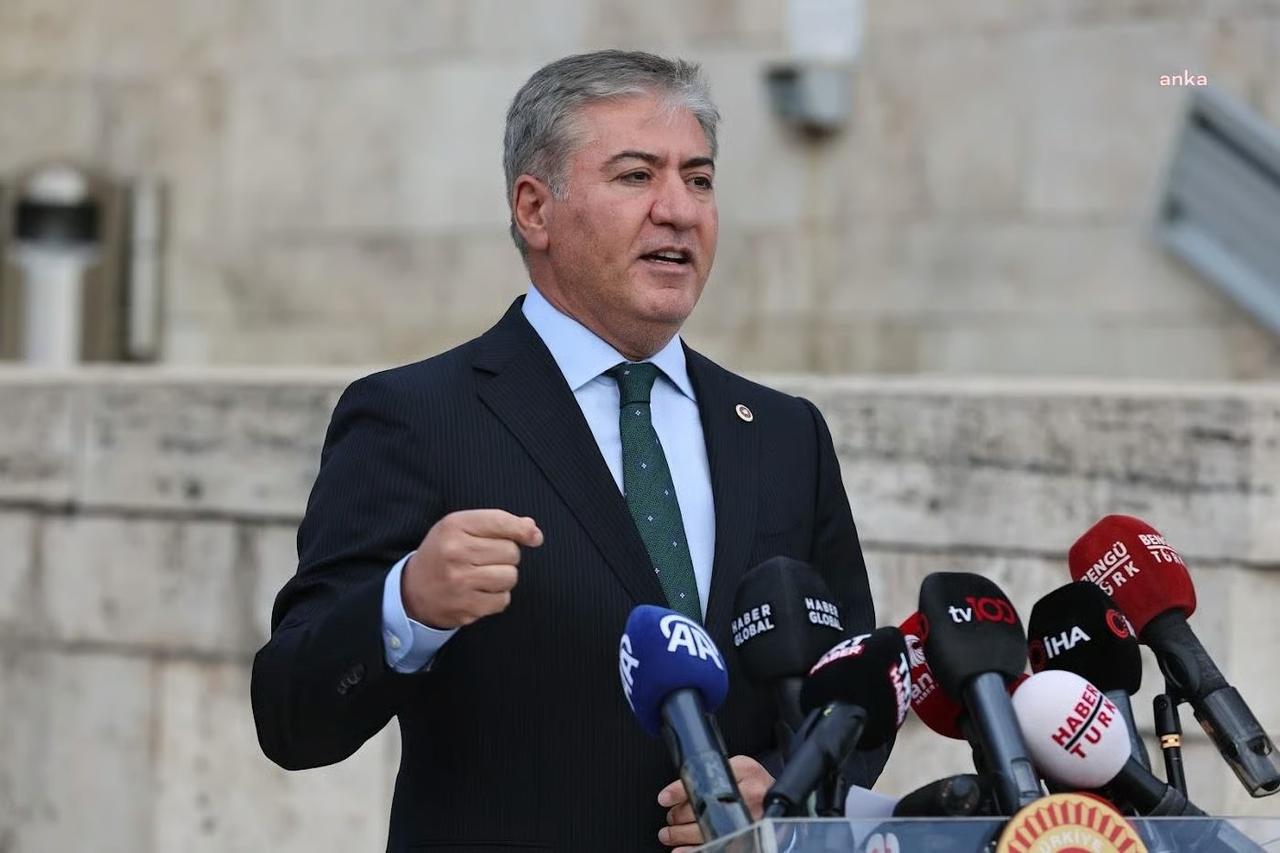 CHP'li Murat Emir duyurdu