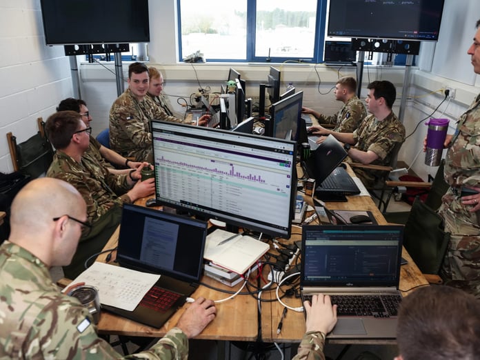 İngiltere, Putin'e karşı siber saldırı ordusu kuruyor