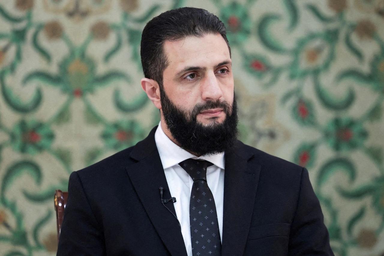 Şara: Suriye yaptırımların kaldırılmasıyla kalkınma ve yeniden imar sürecine girdi