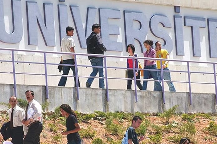 AK Parti'den yükseköğretim için yeni yasa teklifi: Binlerce öğrenciye af kapısı aralanıyor