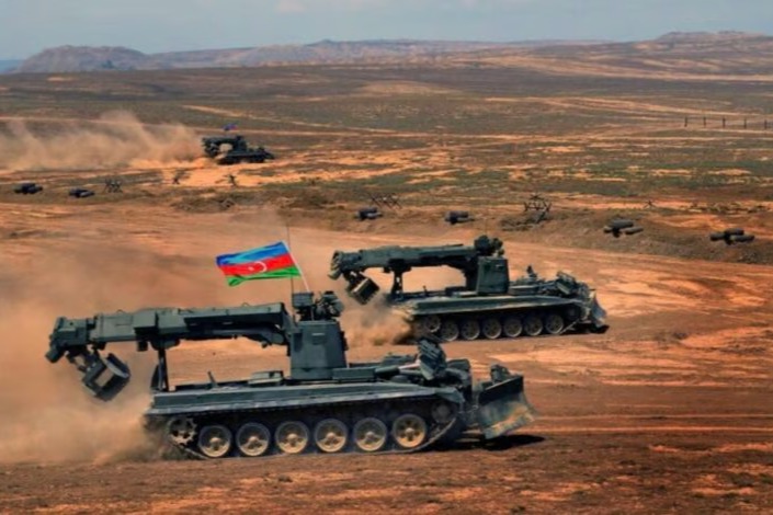 Azerbaycan ABD-Çin-Rusya için yeni cephe mi?