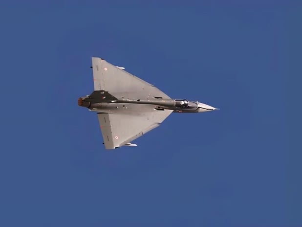 IAF, Tejas filosunun uçuşlarını durdurma iddialarını reddetti