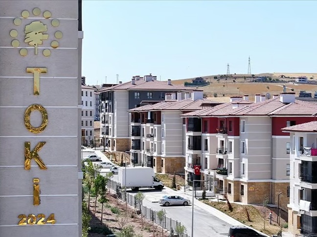 Asrın felaketinden asrın inşasına: Deprem bölgesinde tarihi gün