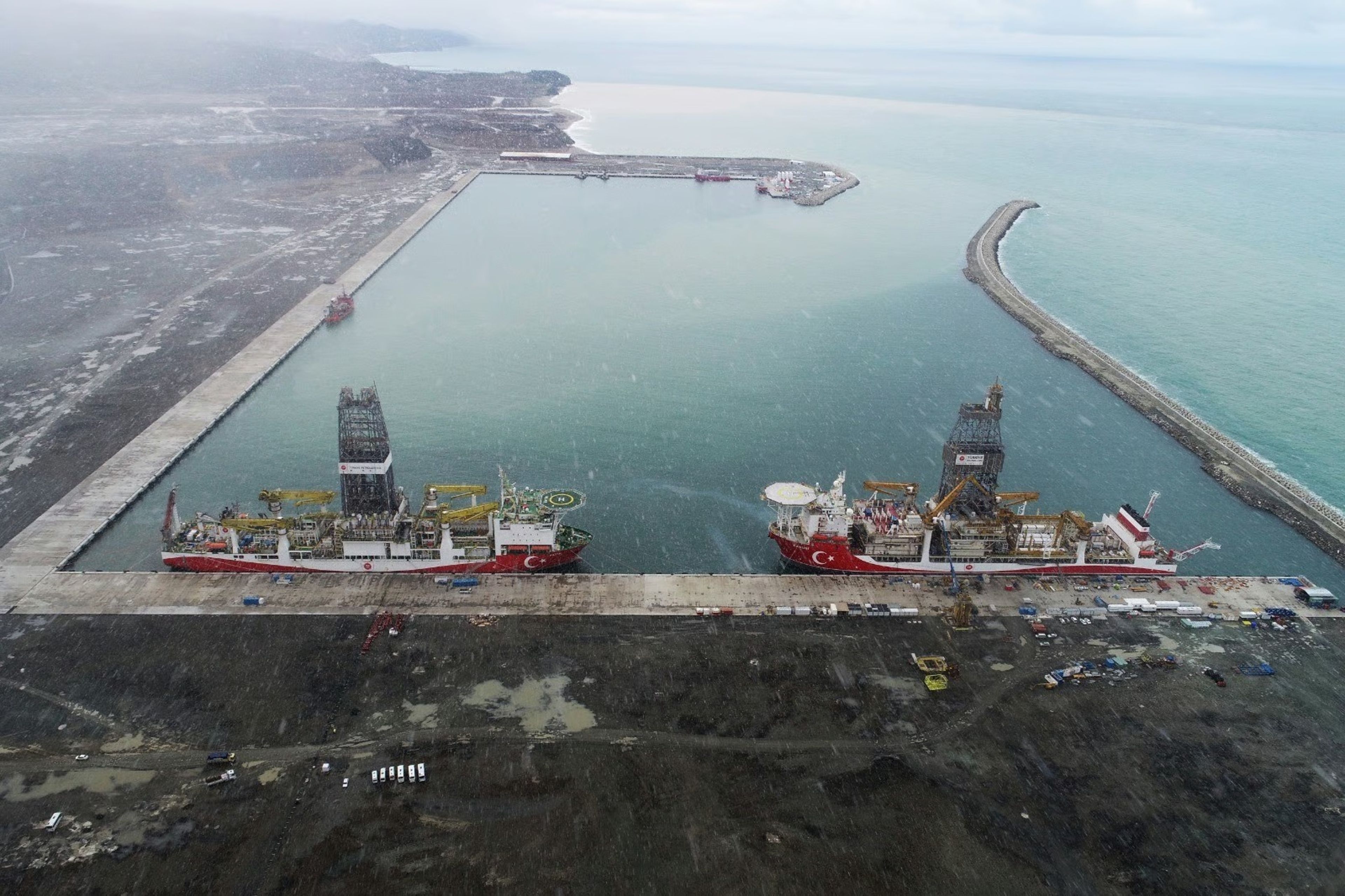 Filyos Limanı'na demir yolu açıklaması: İhalesi tamamlandı sözleşme aşamasında