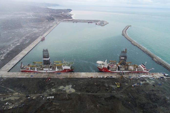 Filyos Limanı'na demir yolu açıklaması: İhalesi tamamlandı sözleşme aşamasında