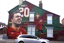 Trafik kazasında hayatlarını kaybettiler: Diogo Jota ve kardeşi Andre Silva'nın hatırası Anfield duvarlarında yaşıyor