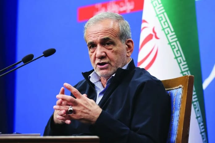 İran Cumhurbaşkanı Pezeşkiyan ABD'den korkmadıklarını belirtti